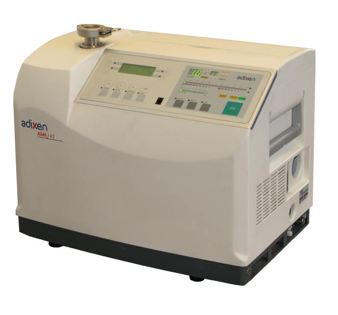 Begagnad heliumläcksökare Alcatel Adixen ASM142. Klicka för större bild. Begagnad heliumläcksökare Alcatel Adixen ASM142